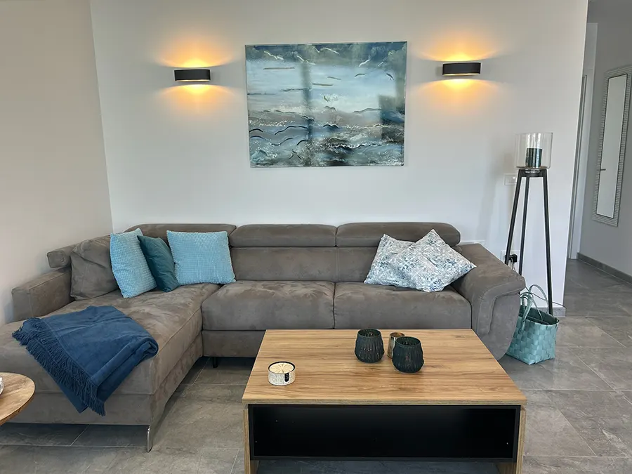 Wohnzimmer mit Couch